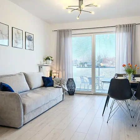 Pelikan, Sun & Snow 里沃